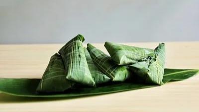 礼赞忠诚坚守 赓续红色荣光——各地组织开展“光荣在党50年”纪念章颁发活动